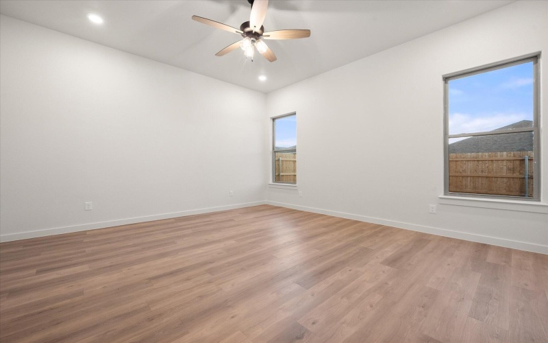 2401 Aberdeen Avenue, Wolfforth, TX 79382, 4 Bedrooms Bedrooms, ,2 BathroomsBathrooms,Residential,For Sale,2401 Aberdeen Avenue,0,202564281