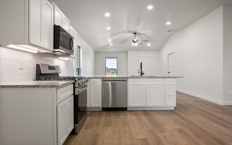 3026 138th Place, Lubbock, TX 79423, 3 Habitaciones Habitaciones , ,2 BañosBaños,Residential,En Venta,3026 138th Place,0,202564355