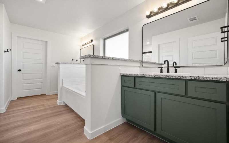 6307 Wausau Avenue, Lubbock, TX 79407, 4 Bedrooms Bedrooms, ,2 BathroomsBathrooms,Residential,For Sale,6307 Wausau Avenue,0,202564357