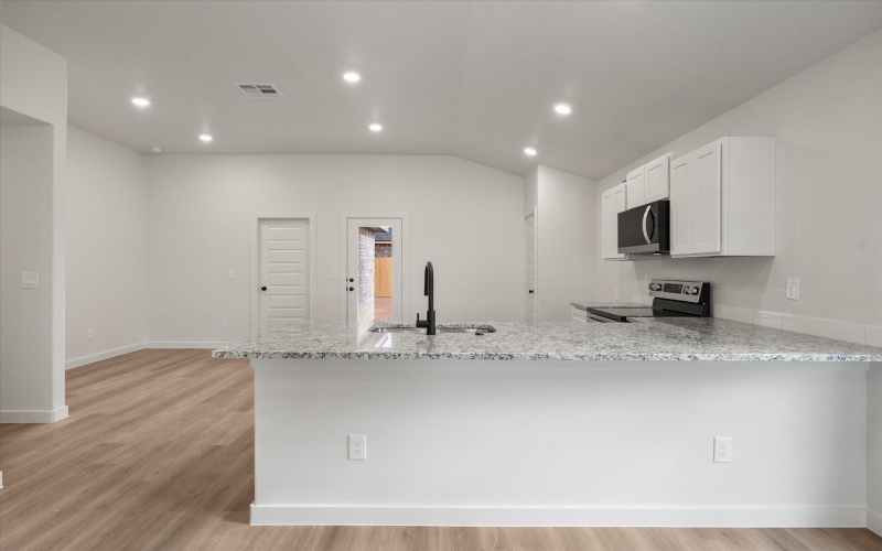 2406 Aberdeen Avenue, Wolfforth, TX 79382, 3 Bedrooms Bedrooms, ,2 BathroomsBathrooms,Residential,For Sale,2406 Aberdeen Avenue,0,202564361