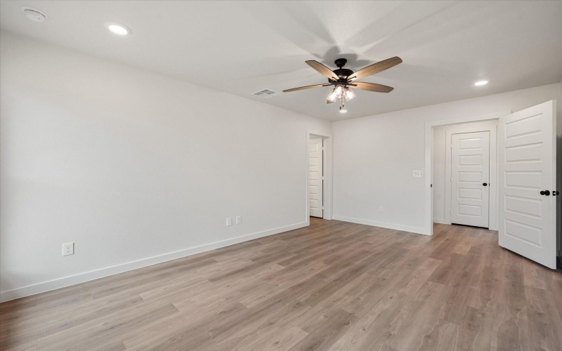 2408 Aberdeen Avenue, Wolfforth, TX 79382, 4 Habitaciones Habitaciones , ,2 BañosBaños,Residential,En Venta,2408 Aberdeen Avenue,0,202564362