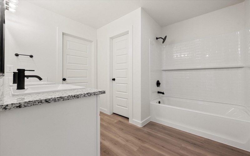 2408 Aberdeen Avenue, Wolfforth, TX 79382, 4 Habitaciones Habitaciones , ,2 BañosBaños,Residential,En Venta,2408 Aberdeen Avenue,0,202564362