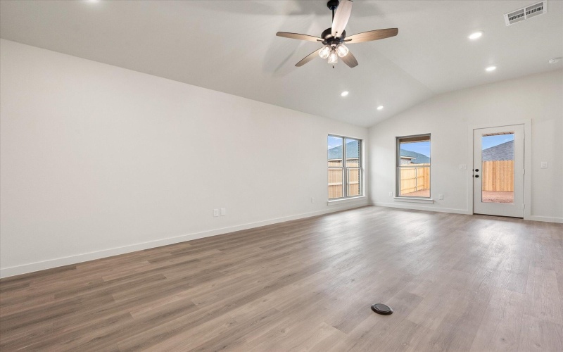 2408 Aberdeen Avenue, Wolfforth, TX 79382, 4 Habitaciones Habitaciones , ,2 BañosBaños,Residential,En Venta,2408 Aberdeen Avenue,0,202564362