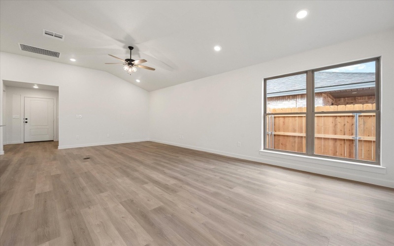 2408 Aberdeen Avenue, Wolfforth, TX 79382, 4 Habitaciones Habitaciones , ,2 BañosBaños,Residential,En Venta,2408 Aberdeen Avenue,0,202564362