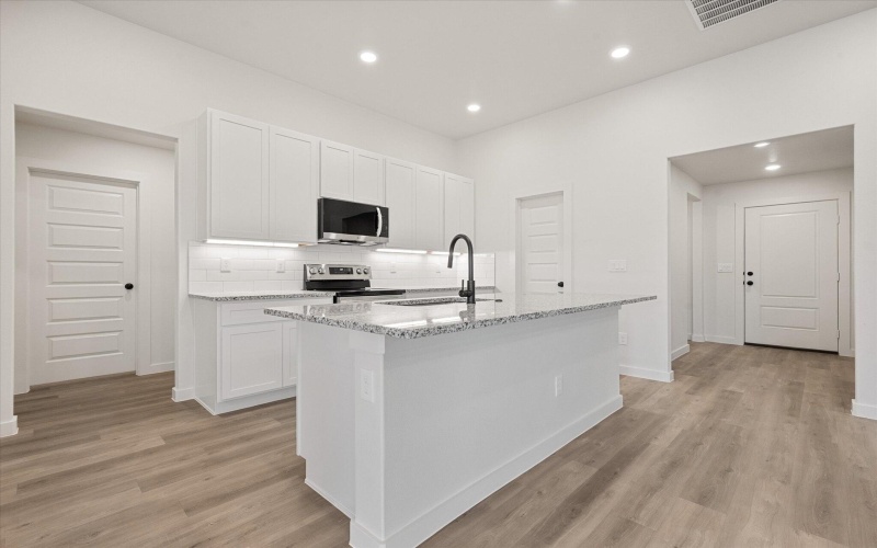 2408 Aberdeen Avenue, Wolfforth, TX 79382, 4 Habitaciones Habitaciones , ,2 BañosBaños,Residential,En Venta,2408 Aberdeen Avenue,0,202564362