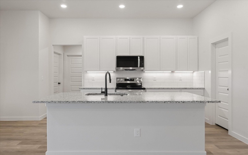 2408 Aberdeen Avenue, Wolfforth, TX 79382, 4 Habitaciones Habitaciones , ,2 BañosBaños,Residential,En Venta,2408 Aberdeen Avenue,0,202564362