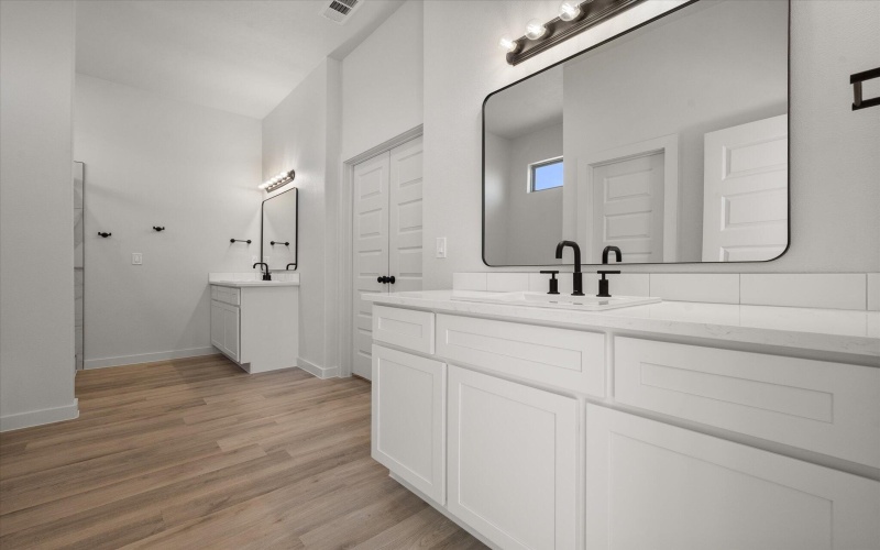 5310 Rochester Avenue, Lubbock, TX 79407, 4 Habitaciones Habitaciones , ,3 BañosBaños,Residential,En Venta,5310 Rochester Avenue,0,202564364