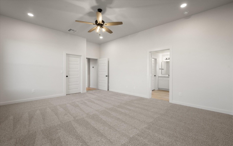 7004 56th Street, Lubbock, TX 79407, 4 Habitaciones Habitaciones , ,2 BañosBaños,Residential,En Venta,7004 56th Street,0,202564365