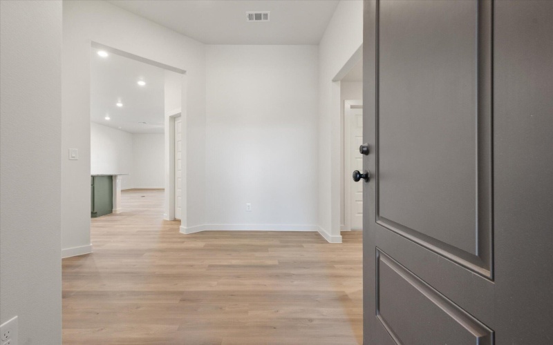 7006 56th Street, Lubbock, TX 79407, 3 Bedrooms Bedrooms, ,2 BathroomsBathrooms,Residential,For Sale,7006 56th Street,0,202564367