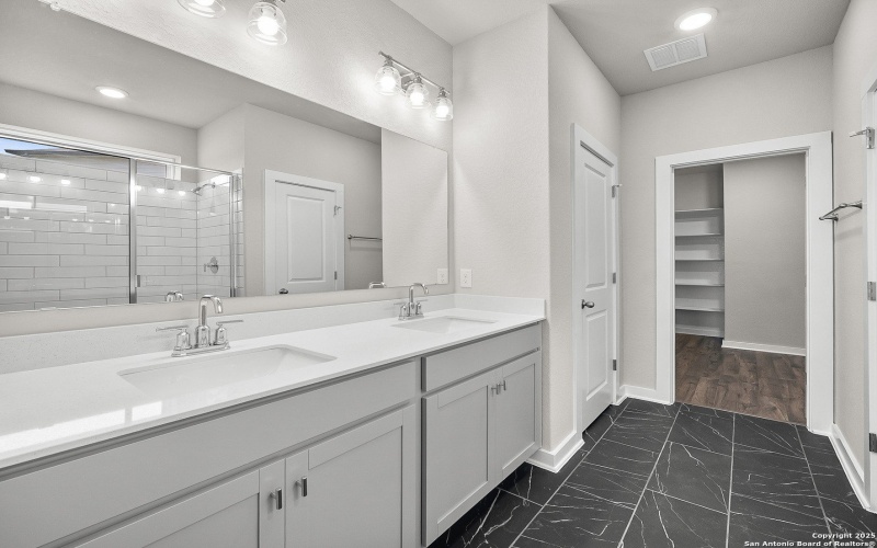 7035 Comanche Cave, San Antonio, TX 78233, 4 Habitaciones Habitaciones , ,2 BañosBaños,Residential,En Venta,7035 Comanche Cave,0,1929466