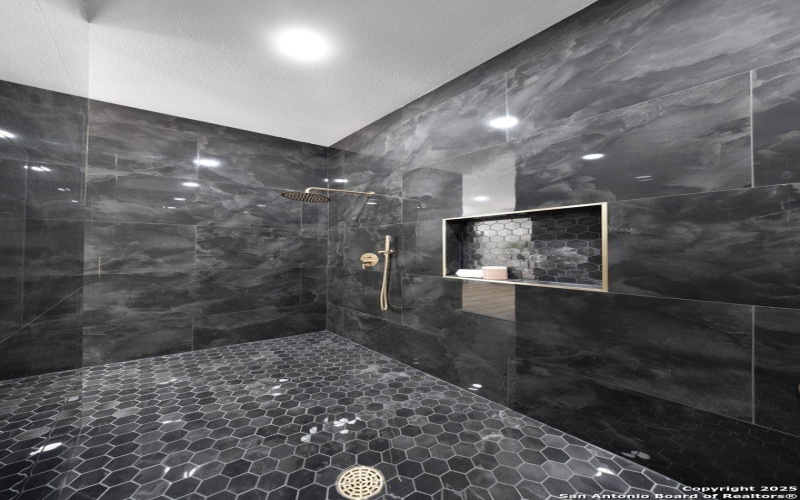 222 Double Creek Loop, Seguin, TX 78155, 4 Habitaciones Habitaciones , ,3 BañosBaños,Residential,En Venta,222 Double Creek Loop,0,1929537