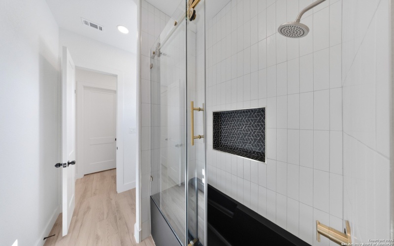 222 Double Creek Loop, Seguin, TX 78155, 4 Habitaciones Habitaciones , ,3 BañosBaños,Residential,En Venta,222 Double Creek Loop,0,1929537