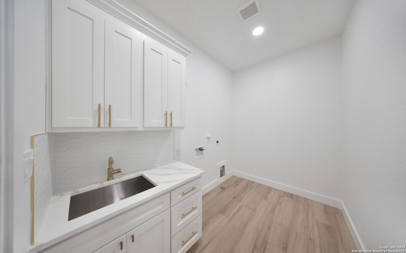 222 Double Creek Loop, Seguin, TX 78155, 4 Habitaciones Habitaciones , ,3 BañosBaños,Residential,En Venta,222 Double Creek Loop,0,1929537