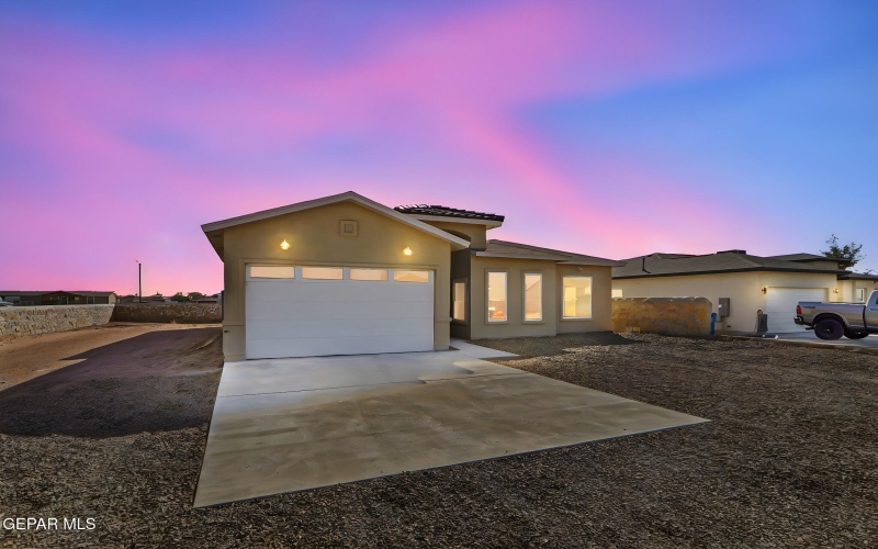 450 Perla Bonita Road, Clint, TX 79836, 4 Bedrooms Bedrooms, ,2 BathroomsBathrooms,Residential,For Sale,450 Perla Bonita Road,0,935381