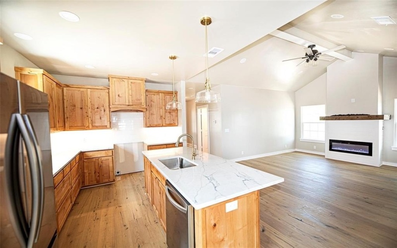 203 W Cherry Street, Nocona, TX 76255, 3 Habitaciones Habitaciones , ,2 BañosBaños,Residential,En Venta,203 W Cherry Street,0,21079426