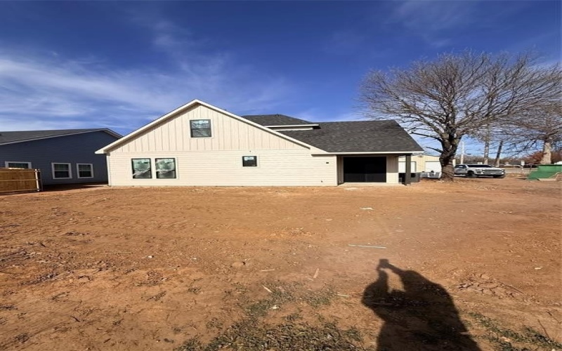 203 W Cherry Street, Nocona, TX 76255, 3 Habitaciones Habitaciones , ,2 BañosBaños,Residential,En Venta,203 W Cherry Street,0,21079426