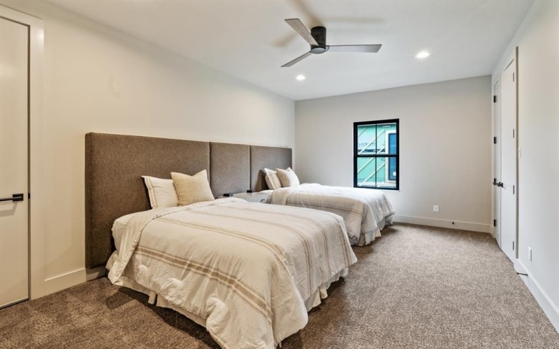 120 Meandering Way, Mabank, TX 75156, 5 Habitaciones Habitaciones , ,3 BañosBaños,Residential,En Venta,120 Meandering Way,0,21136498