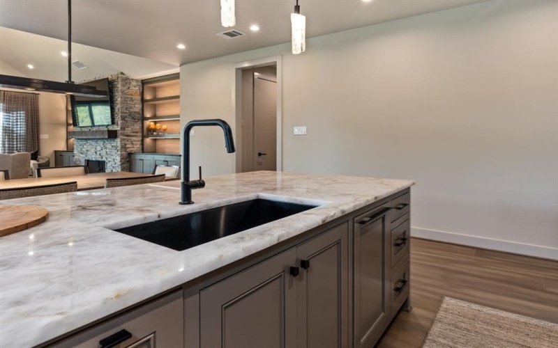 120 Meandering Way, Mabank, TX 75156, 5 Habitaciones Habitaciones , ,3 BañosBaños,Residential,En Venta,120 Meandering Way,0,21136498