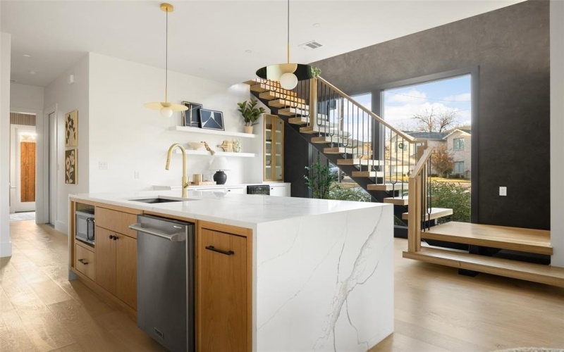 10316 Bel Aire Drive, Dallas, TX 75218, 3 Bedrooms Bedrooms, ,5 BathroomsBathrooms,Residential,For Sale,10316 Bel Aire Drive,0,21136500