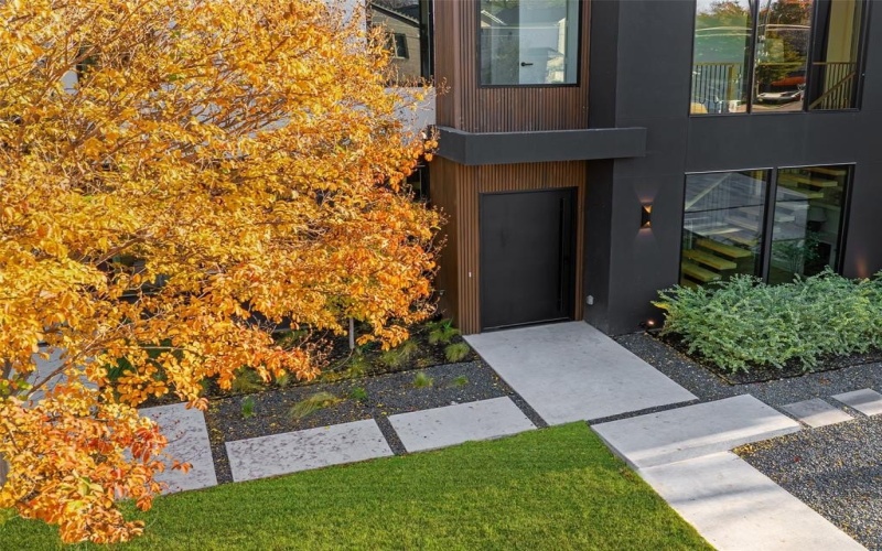 10316 Bel Aire Drive, Dallas, TX 75218, 3 Bedrooms Bedrooms, ,5 BathroomsBathrooms,Residential,For Sale,10316 Bel Aire Drive,0,21136500