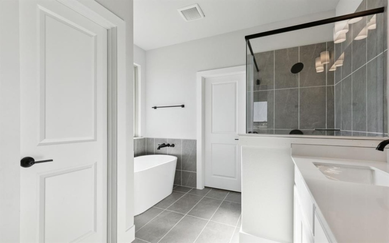 811 Charro Road, Waxahachie, TX 75165, 4 Habitaciones Habitaciones , ,3 BañosBaños,Residential,En Venta,811 Charro Road,0,21136567