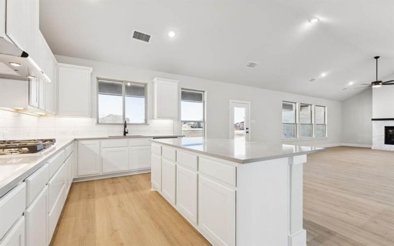 811 Charro Road, Waxahachie, TX 75165, 4 Habitaciones Habitaciones , ,3 BañosBaños,Residential,En Venta,811 Charro Road,0,21136567