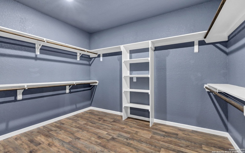 3715 Commercial, San Antonio, TX 78221, 4 Habitaciones Habitaciones , ,2 BañosBaños,Residential,En Venta,3715 Commercial,0,1929665