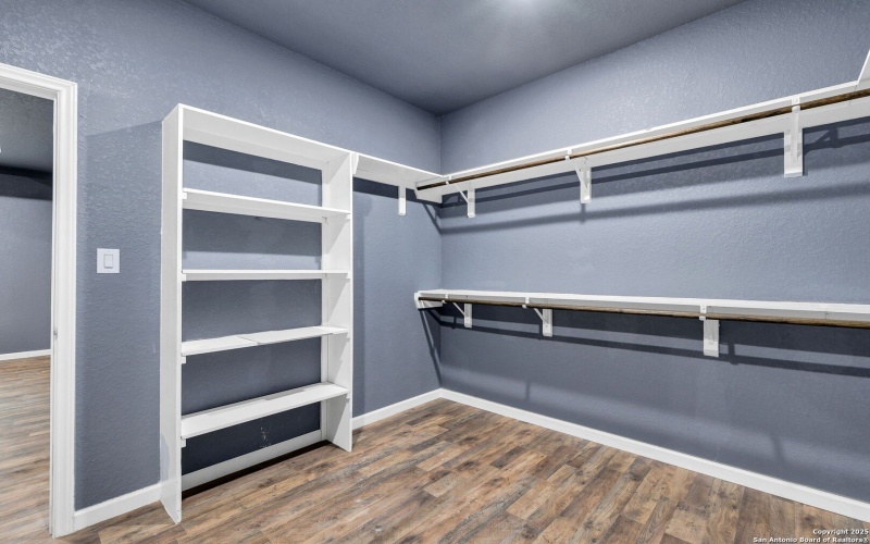 3715 Commercial, San Antonio, TX 78221, 4 Habitaciones Habitaciones , ,2 BañosBaños,Residential,En Venta,3715 Commercial,0,1929665