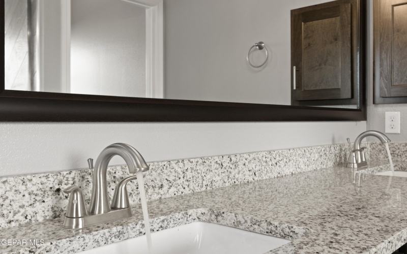 6029 Summer Ridge, Santa Teresa, NM 88008, 4 Habitaciones Habitaciones , ,2 BañosBaños,Residential,En Venta,6029 Summer Ridge,0,935397