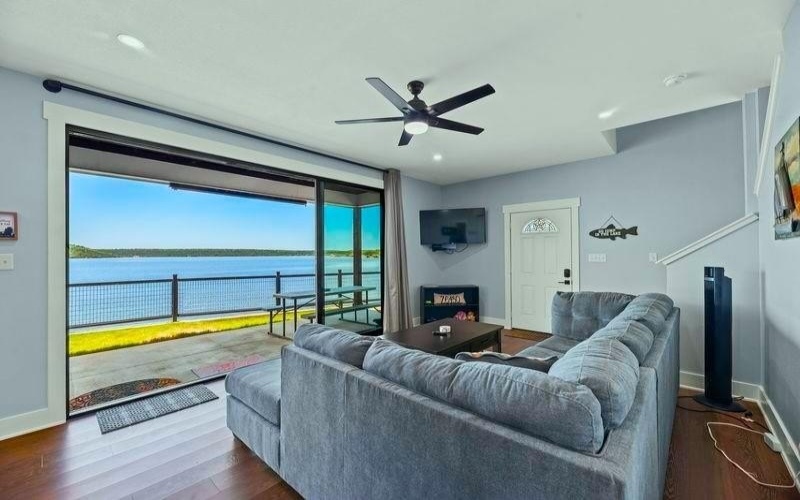 8301 County Road 300, Graham, TX 76450, 4 Habitaciones Habitaciones , ,2 BañosBaños,Residential,En Venta,8301 County Road 300,0,21127488