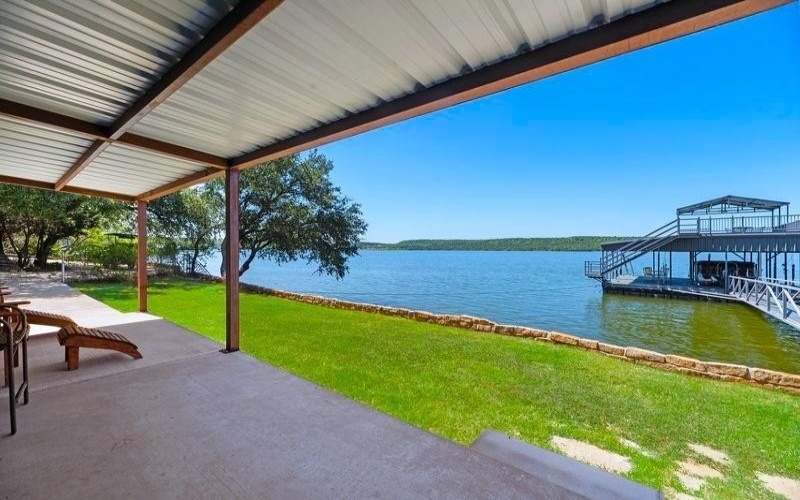 8301 County Road 300, Graham, TX 76450, 4 Habitaciones Habitaciones , ,2 BañosBaños,Residential,En Venta,8301 County Road 300,0,21127488