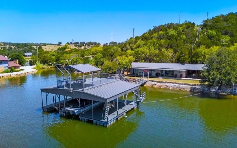 8301 County Road 300, Graham, TX 76450, 4 Habitaciones Habitaciones , ,2 BañosBaños,Residential,En Venta,8301 County Road 300,0,21127488