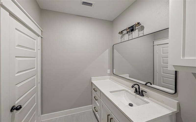 307 S Langham Street, Troup, TX 75789, 3 Habitaciones Habitaciones , ,2 BañosBaños,Residential,En Venta,307 S Langham Street,0,21134407