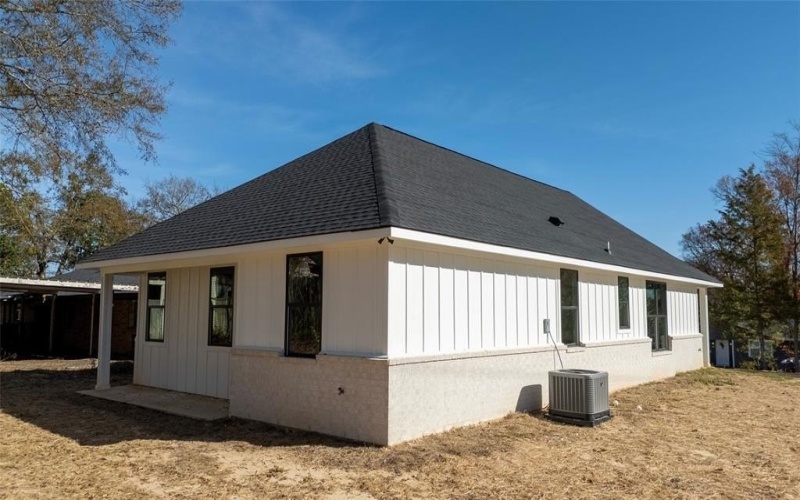 307 S Langham Street, Troup, TX 75789, 3 Habitaciones Habitaciones , ,2 BañosBaños,Residential,En Venta,307 S Langham Street,0,21134407