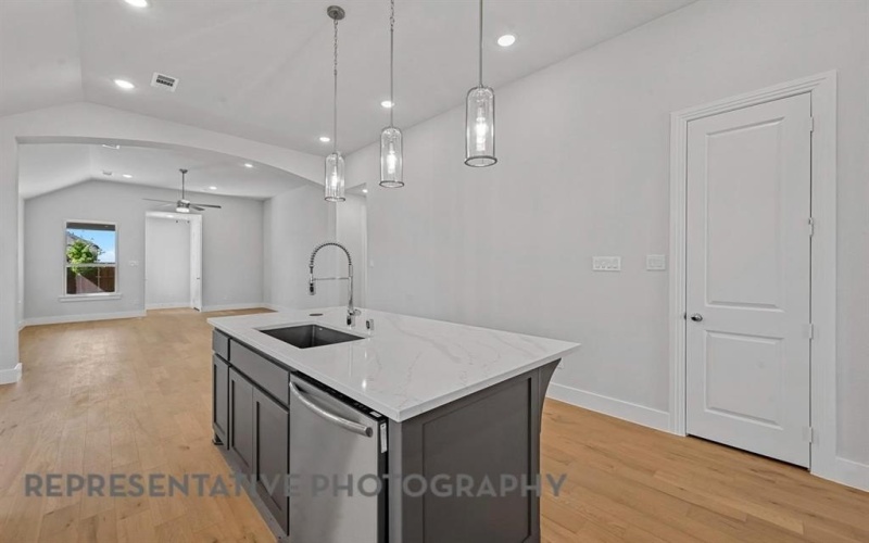 1816 Atchafalaya Way, Celina, TX 75009, 3 Habitaciones Habitaciones , ,2 BañosBaños,Residential,En Venta,1816 Atchafalaya Way,0,21136588