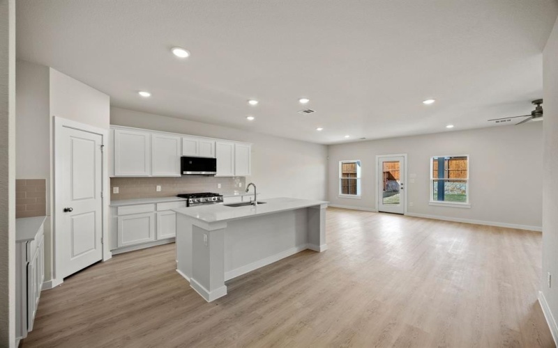 731 Carson Drive, Forney, TX 75126, 4 Bedrooms Bedrooms, ,2 BathroomsBathrooms,Residential,For Sale,731 Carson Drive,0,21136704