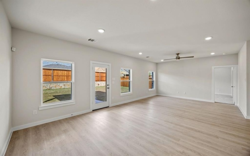 731 Carson Drive, Forney, TX 75126, 4 Bedrooms Bedrooms, ,2 BathroomsBathrooms,Residential,For Sale,731 Carson Drive,0,21136704