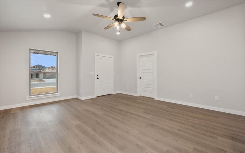 3016 140th Street, Lubbock, TX 79423, 3 Bedrooms Bedrooms, ,2 BathroomsBathrooms,Residential,For Sale,3016 140th Street,202550606