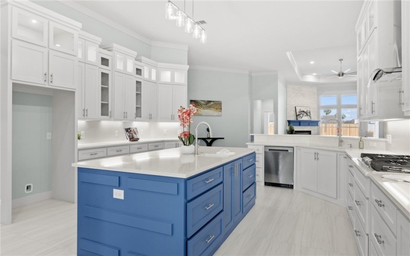 13722 Captain Kidd Drive, Corpus Christi, TX 78418, 5 Habitaciones Habitaciones , ,3 BañosBaños,Residential,En Venta,13722 Captain Kidd Drive,0,469093