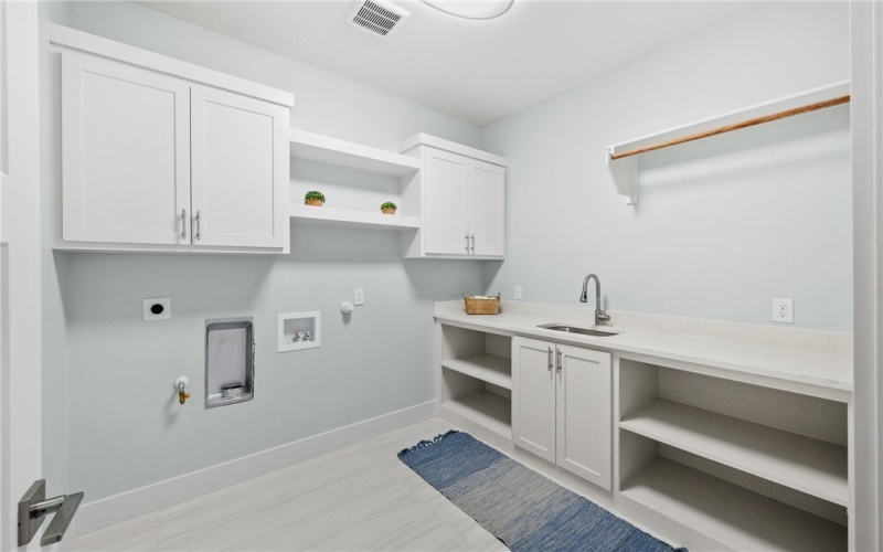 13722 Captain Kidd Drive, Corpus Christi, TX 78418, 5 Habitaciones Habitaciones , ,3 BañosBaños,Residential,En Venta,13722 Captain Kidd Drive,0,469093