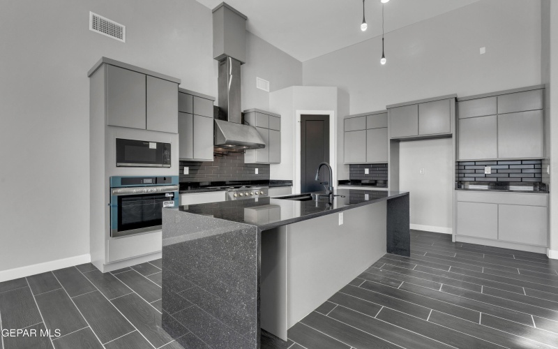 13316 Emerald Wind Court, Horizon City, TX 79928, 4 Habitaciones Habitaciones , ,3 BañosBaños,Residential,En Venta,13316 Emerald Wind Court,0,935426