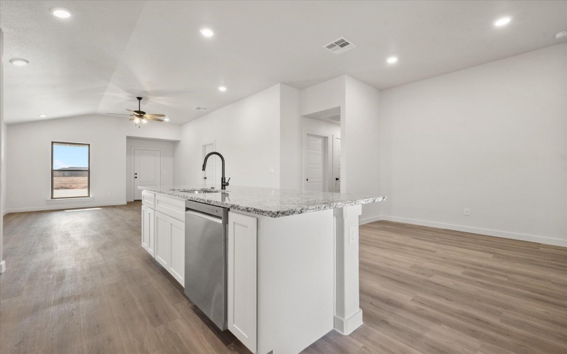 3108 138th Place, Lubbock, TX 79423, 3 Habitaciones Habitaciones , ,2 BañosBaños,Residential,En Venta,3108 138th Place,0,202564380