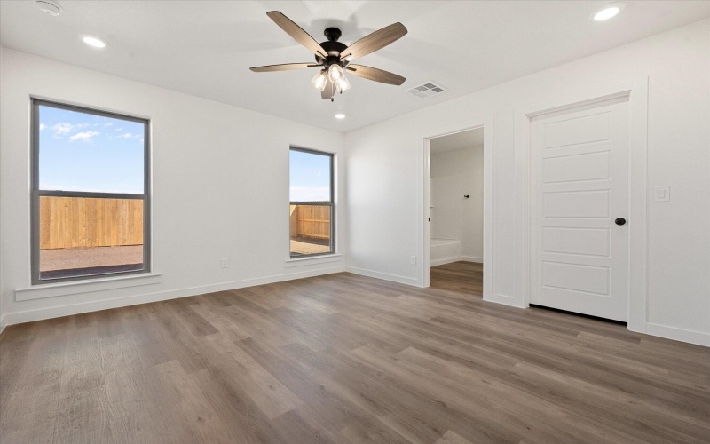 3106 138th Place, Lubbock, TX 79423, 3 Habitaciones Habitaciones , ,2 BañosBaños,Residential,En Venta,3106 138th Place,0,202564381