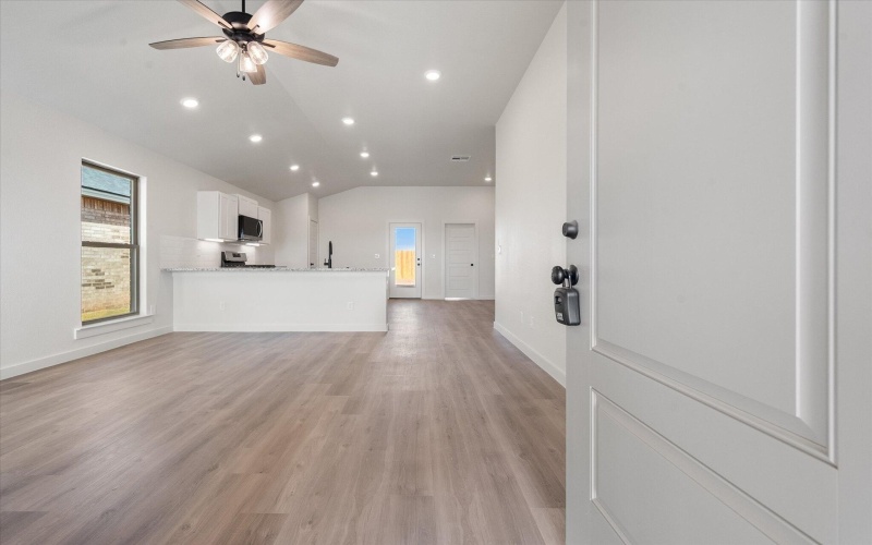 3106 138th Place, Lubbock, TX 79423, 3 Habitaciones Habitaciones , ,2 BañosBaños,Residential,En Venta,3106 138th Place,0,202564381