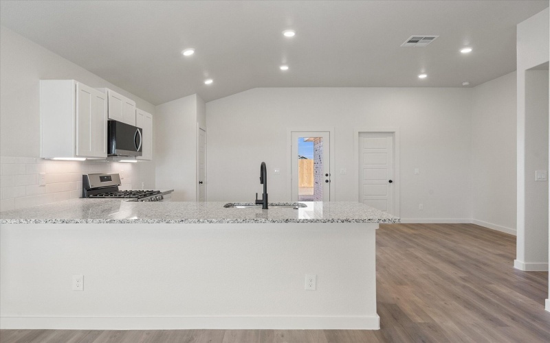 3106 138th Place, Lubbock, TX 79423, 3 Habitaciones Habitaciones , ,2 BañosBaños,Residential,En Venta,3106 138th Place,0,202564381