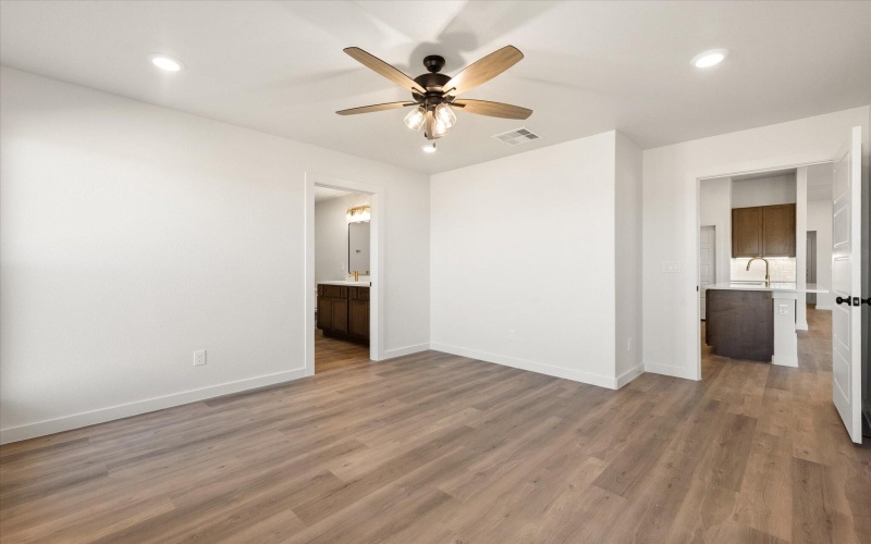 3102 138th Place, Lubbock, TX 79423, 4 Habitaciones Habitaciones , ,2 BañosBaños,Residential,En Venta,3102 138th Place,0,202564383