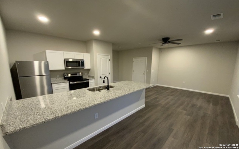 7602 Windsor Oaks, San Antonio, TX 78239, ,Residential Multi Family,For Sale,7602 Windsor Oaks,0,1929749