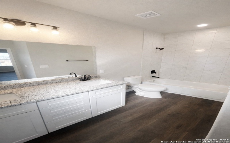 7602 Windsor Oaks, San Antonio, TX 78239, ,Residential Multi Family,For Sale,7602 Windsor Oaks,0,1929749