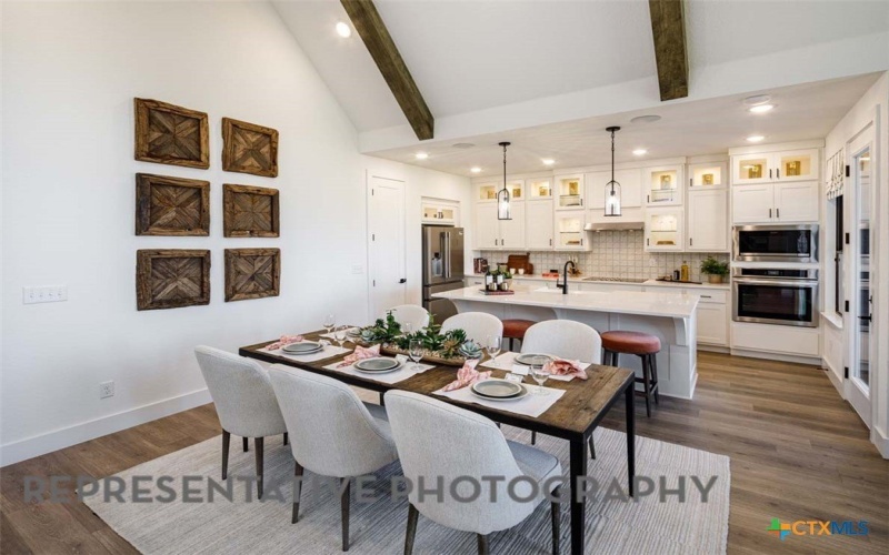 383 White Oak, Castroville, TX 78009, 4 Habitaciones Habitaciones , ,3 BañosBaños,Residential,En Venta,383 White Oak,0,598286