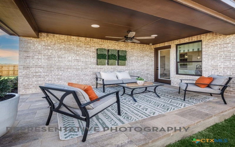 383 White Oak, Castroville, TX 78009, 4 Habitaciones Habitaciones , ,3 BañosBaños,Residential,En Venta,383 White Oak,0,598286